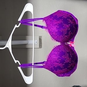 Victoria’s Secret very sexy push up bra